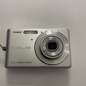 Casio Wxilim 7.2 Mega Pixel Digital Camera Selling For Parts Not Working